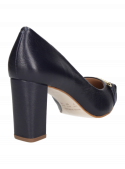 Zapato azul casual de cuero para mujer, con forro de fibra y caña de 6 cm.